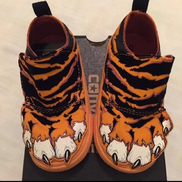 NWT Converse Chuck Taylor toddler size 5 - Picture 2 of 6